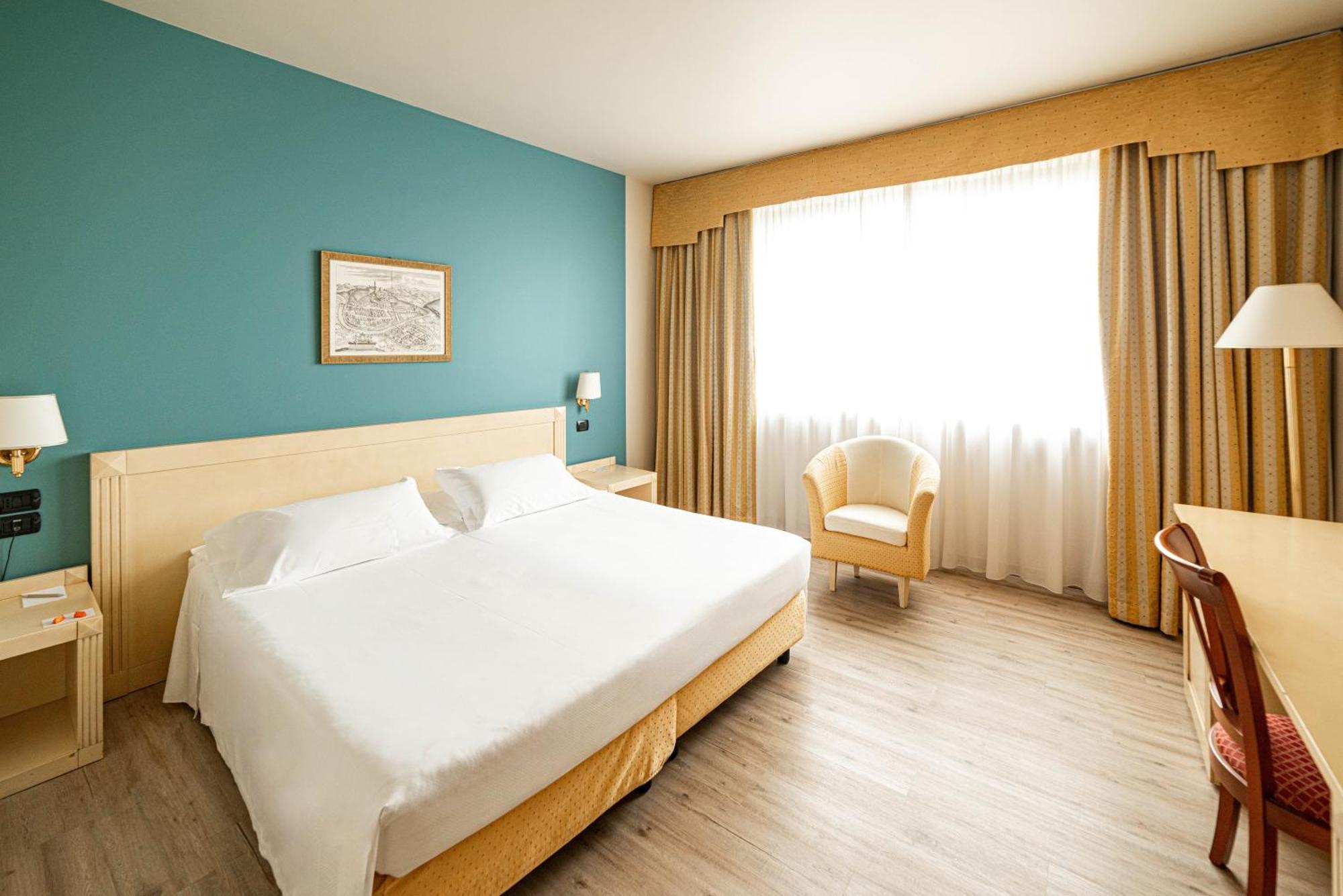 Phi Hotel Cavalieri Bra Exterior photo