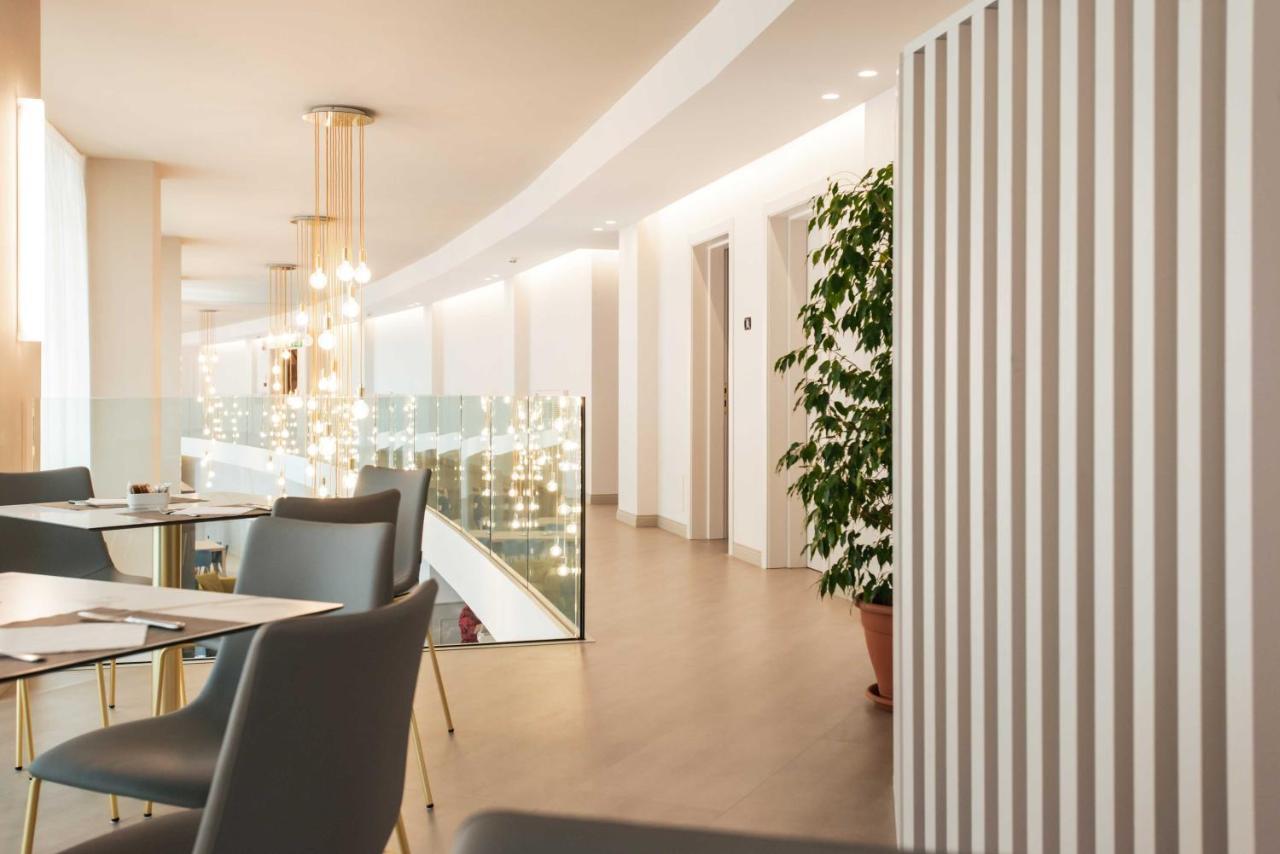 Phi Hotel Cavalieri Bra Exterior photo